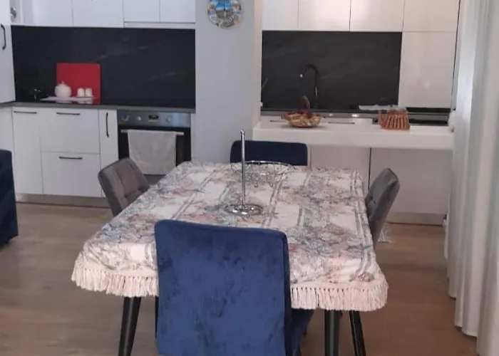Apartment Luxurious In Center Of