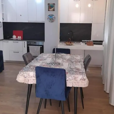 Apartment Luxurious In Center Of
